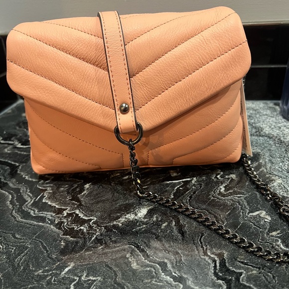 italians leather Handbags - NWT Italians Leather Quilted Crossbody with Detachable Chain Strap